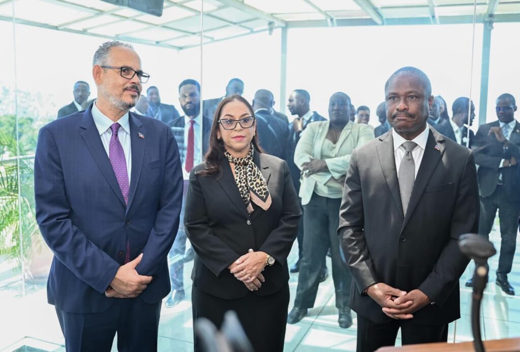 Raina Forbin installée ministre des Affaires Étrangères, le gouvernement redéfinit les priorités diplomatiques d’Haïti