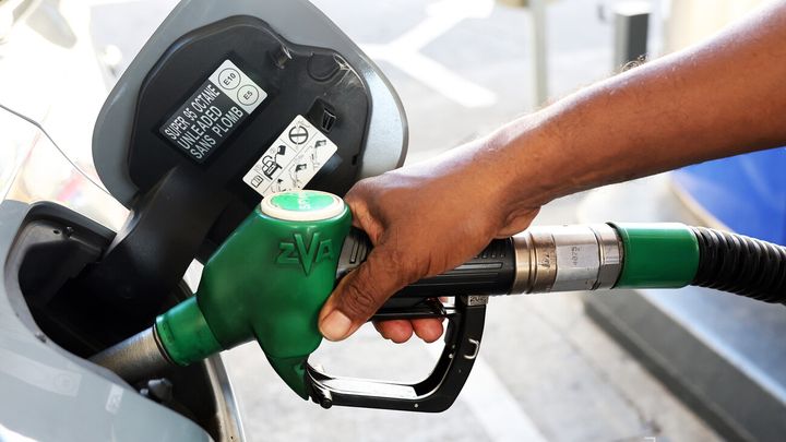Carburants : le gouvernement annonce une nouvelle baisse des prix à la pompe
